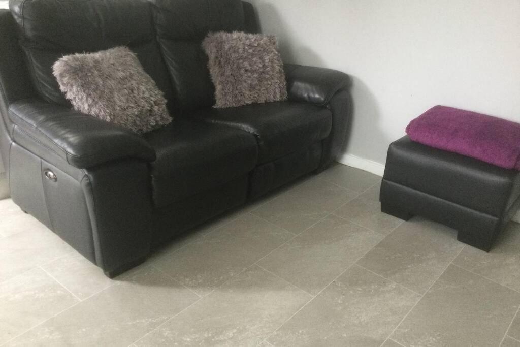 Leafy Lytham Central Lovely Ground Floor 1 Bedroom Apartment With Private Garden In Lytham Dog Friendly リザム・セント・アンズ エクステリア 写真