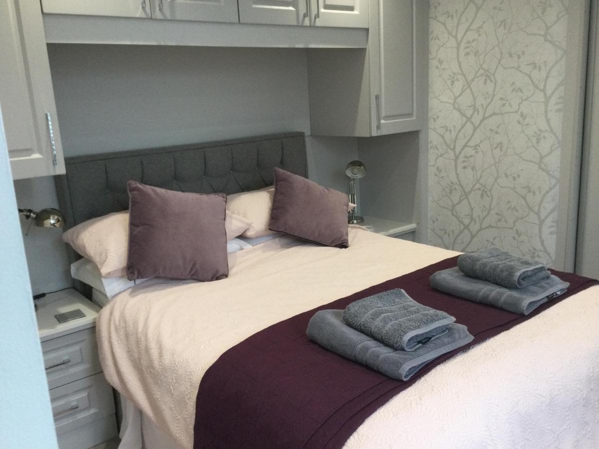 Leafy Lytham Central Lovely Ground Floor 1 Bedroom Apartment With Private Garden In Lytham Dog Friendly リザム・セント・アンズ エクステリア 写真